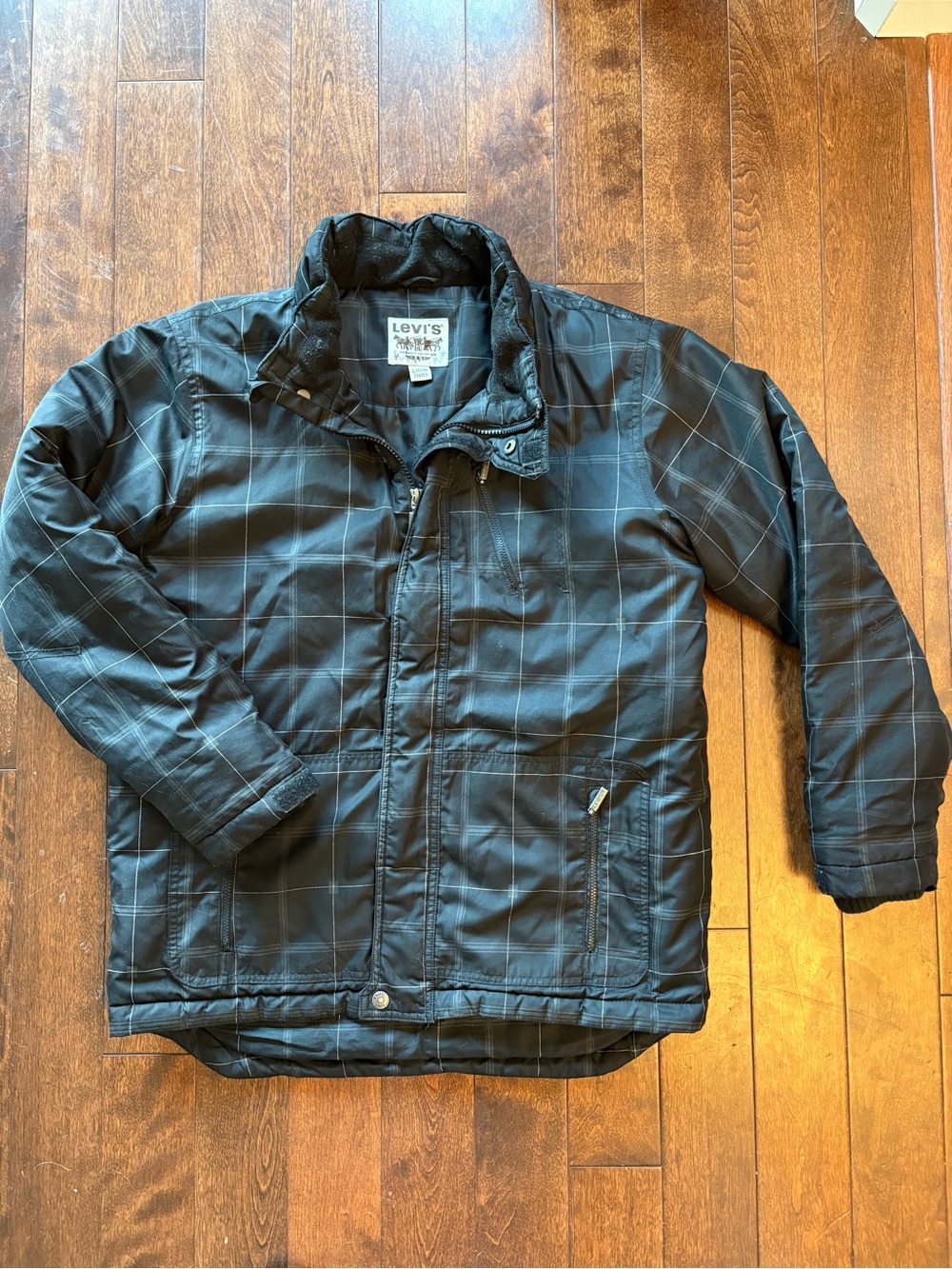 Levi's Men's Black Plaid Quilted Puffer Jacket
